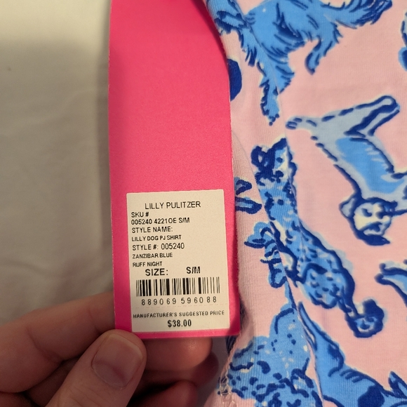 Lilly Pulitzer Pink and Blue Dog Print Shirt For PET - Picture 2 of 3